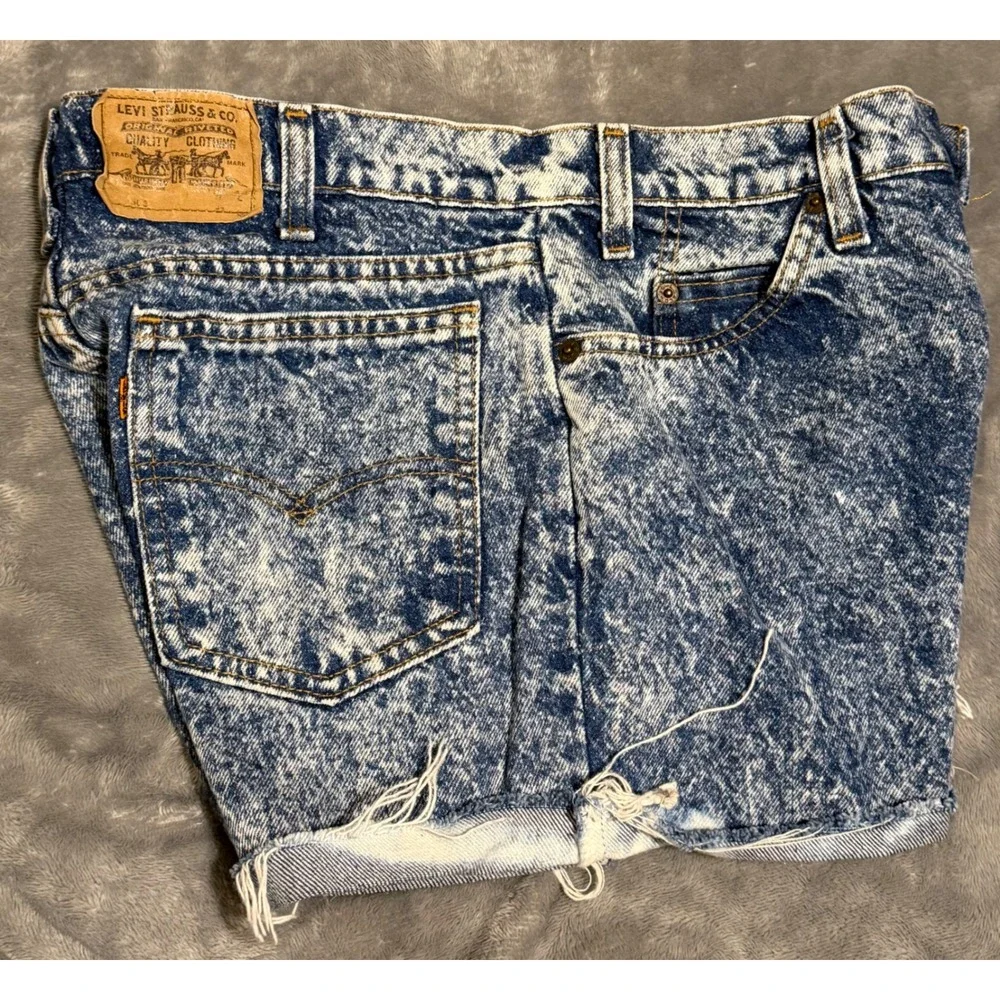 Vintage Levis 505 Acid Wash Denim Shorts Mens 34 Orange Tab Made in USA Raw Hem